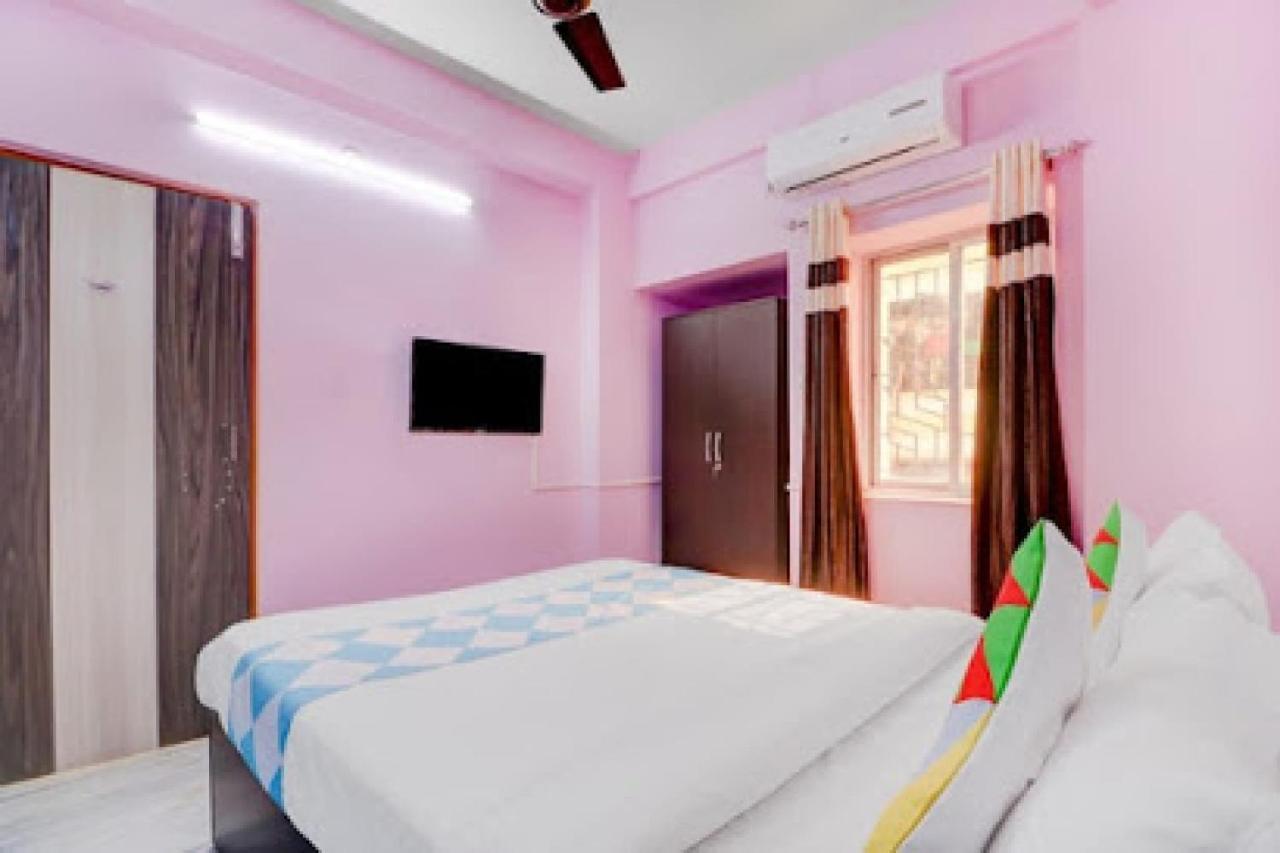 Oyo Luxury Tollygunge Hotel Kolkata